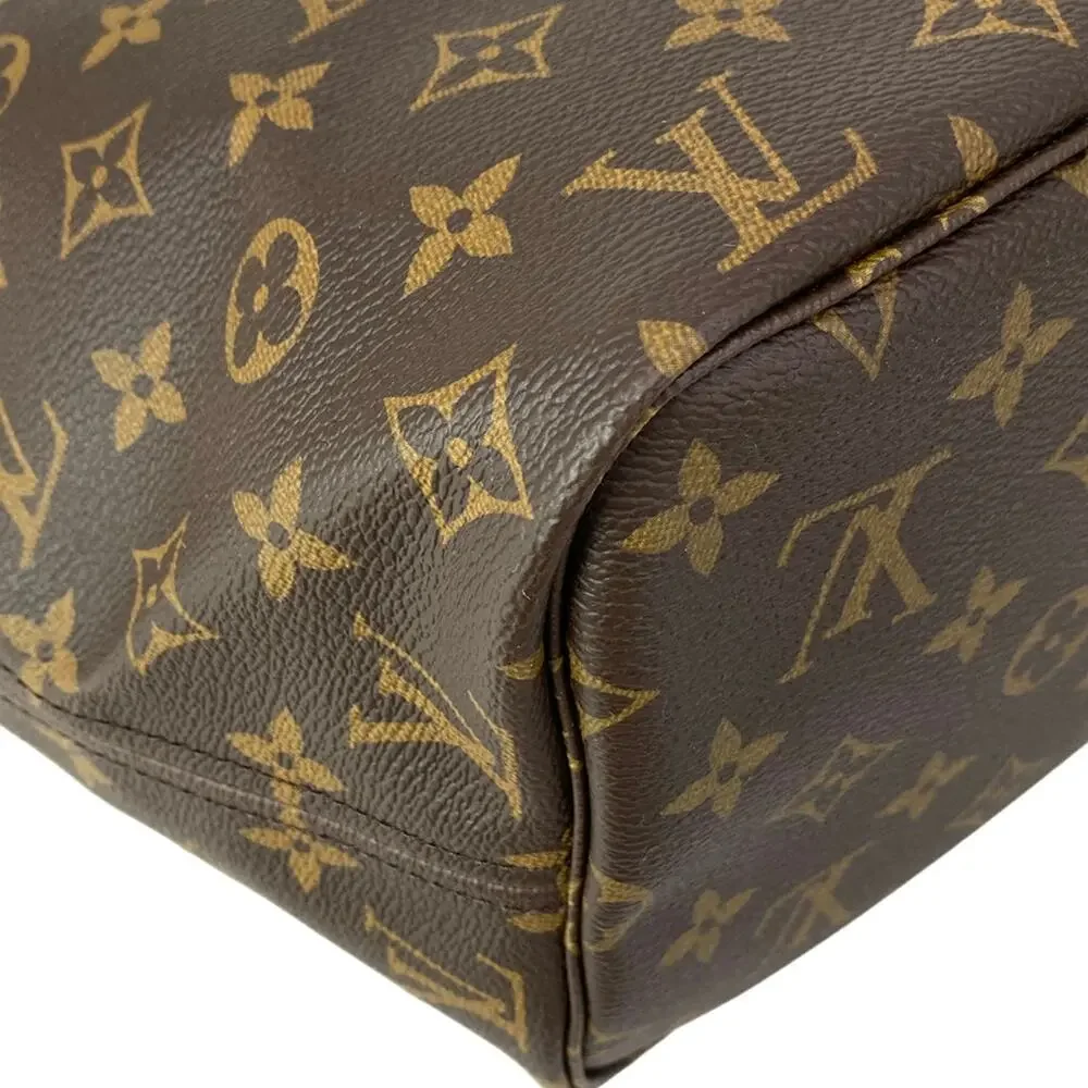 Louis Vuitton Neverfull MM Monogram Tote Bag M46975